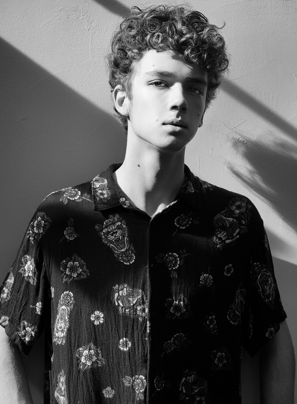 NIKOLAY MODELS PROFILE EXILESHYPE INC.